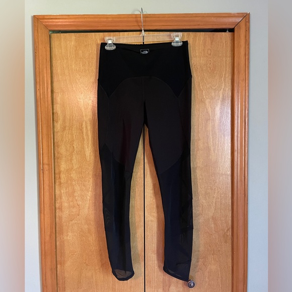 north face black leggings medium - Picture 2 of 3